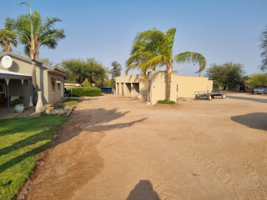 3 Bedroom Property for Sale in Upington Rural Northern Cape